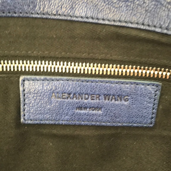 Alexander Wang folded leather zip clutch - Picture 4 of 4